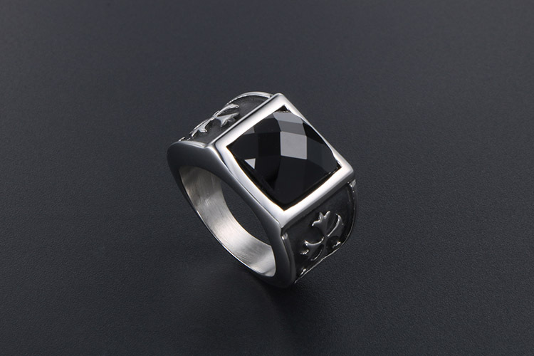 男士戒指复古黑色宝石指环十字食霸气夜店潮人手饰配饰