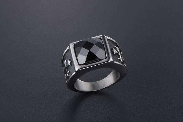 男士戒指复古黑色宝石指环十字食霸气夜店潮人手饰配饰